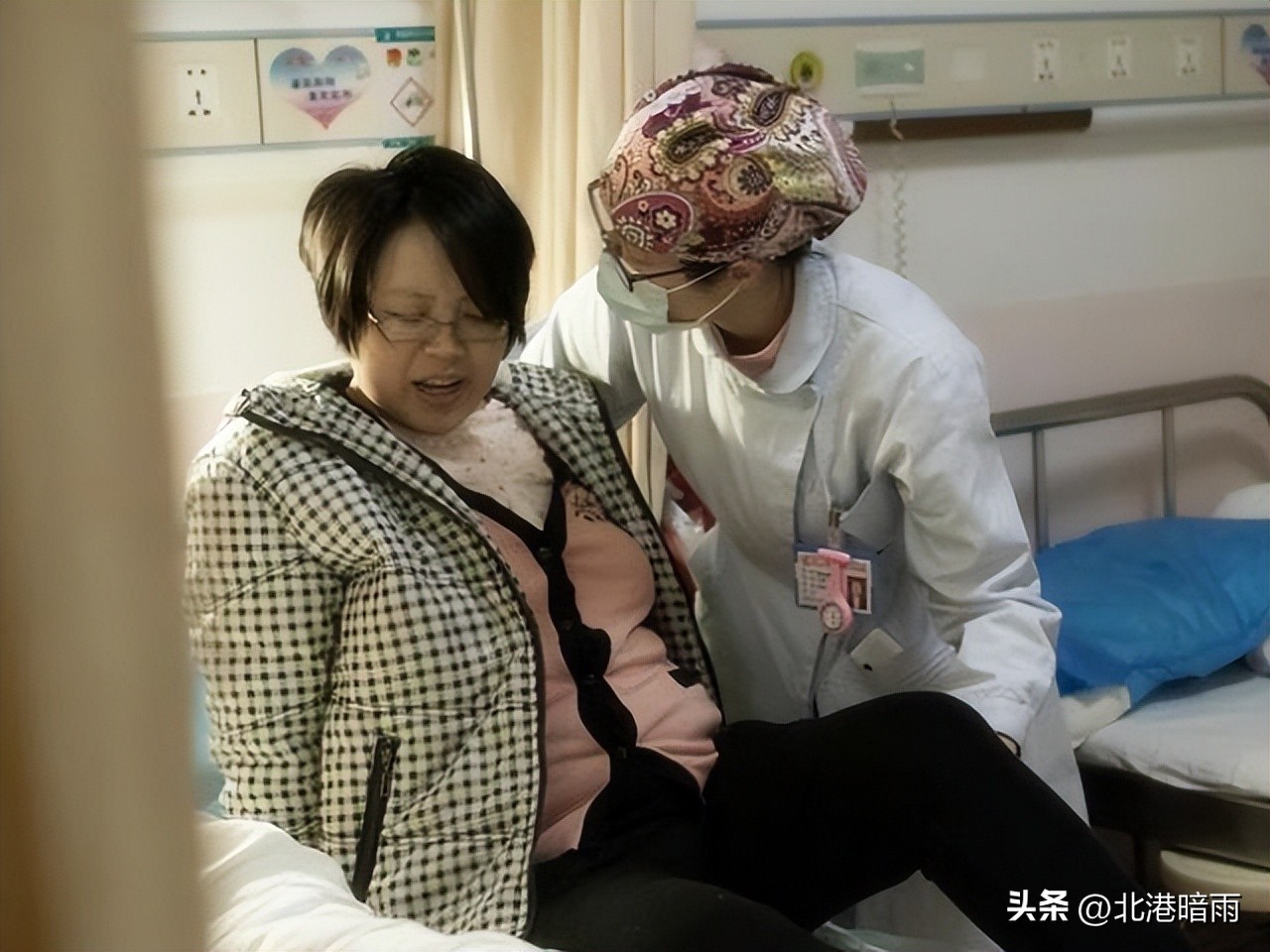 坐月子别光想着吃,产妇排恶露若有这些表现,尽量别忽视