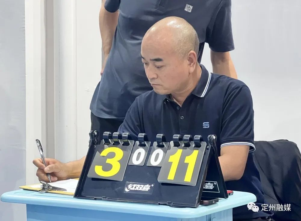 乒乓球比赛激烈场面的片段,乒乓球十一比0场面