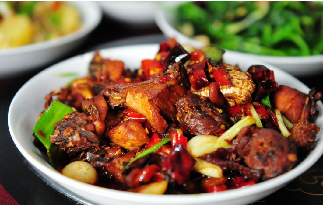 中国舌尖上的贵州美食地方特色菜,来贵州不得不品尝的两道贵州菜
