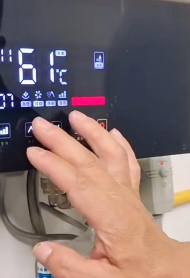 热水忽冷忽热的解决方法,热水突然忽冷忽热解决方案