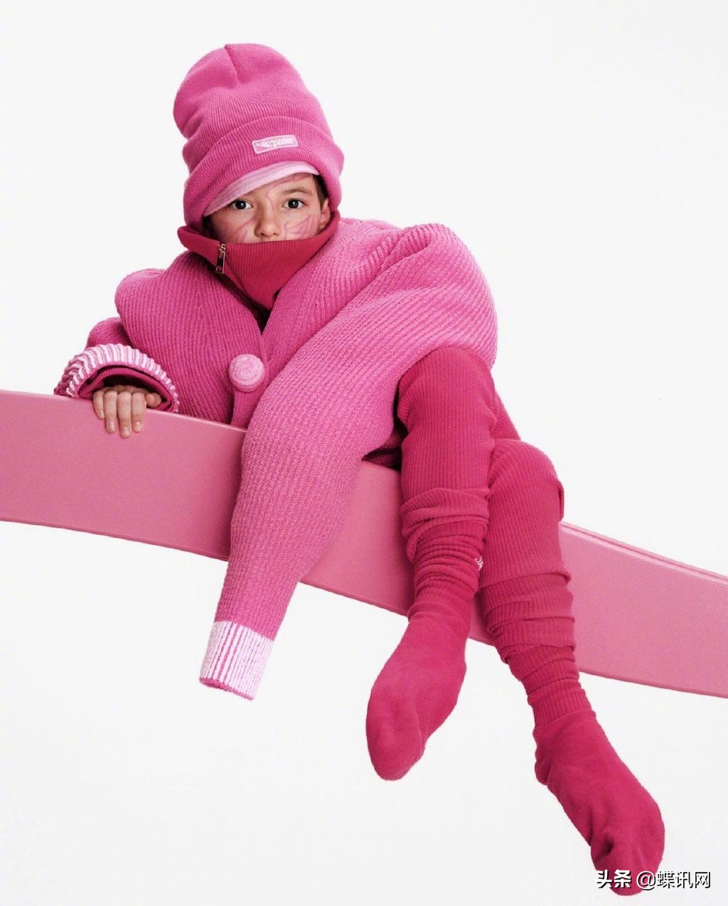 jacquemus2021女装发布会,jacquemus秋冬巴黎时装周