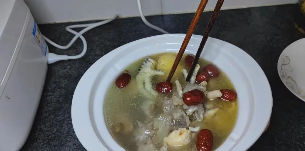 补肾补精吃生蚝和韭菜,生蚝补肾固肾的小方法