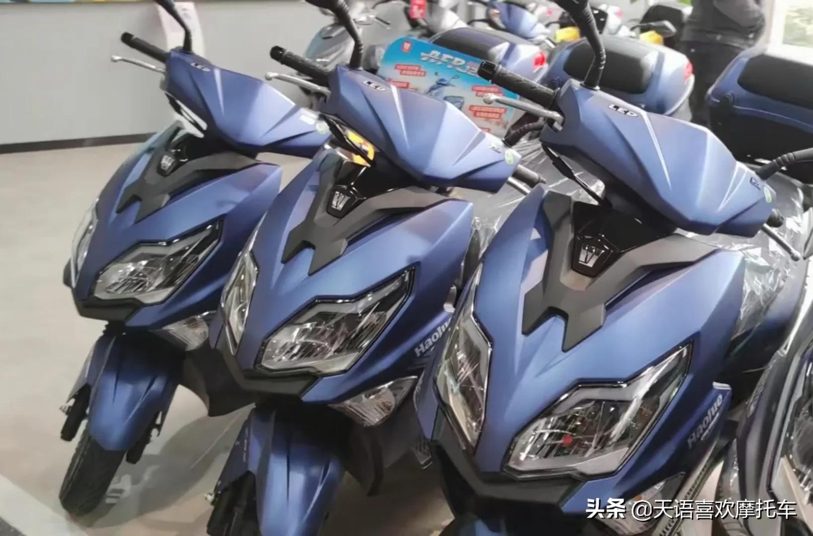 万元踏板摩托车推荐afr,23款豪爵afr125踏板试驾