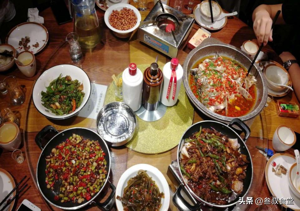 喝完酒后非常口渴是勾兑酒吗,喝完酒后口干舌燥还感觉饿