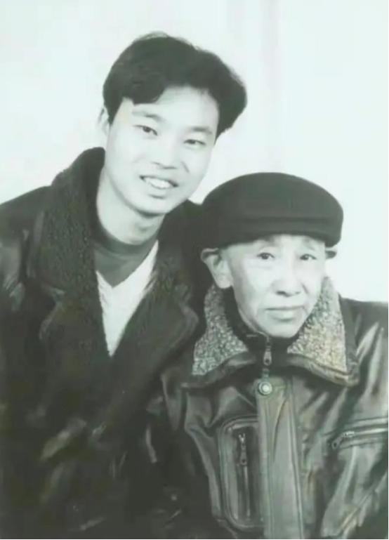 王迅最新婚姻消息,王迅与魏臻照片