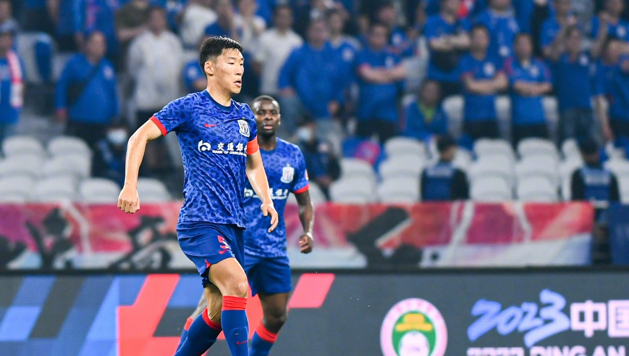 5名国脚离队,戴伟浚加盟上海申花表现