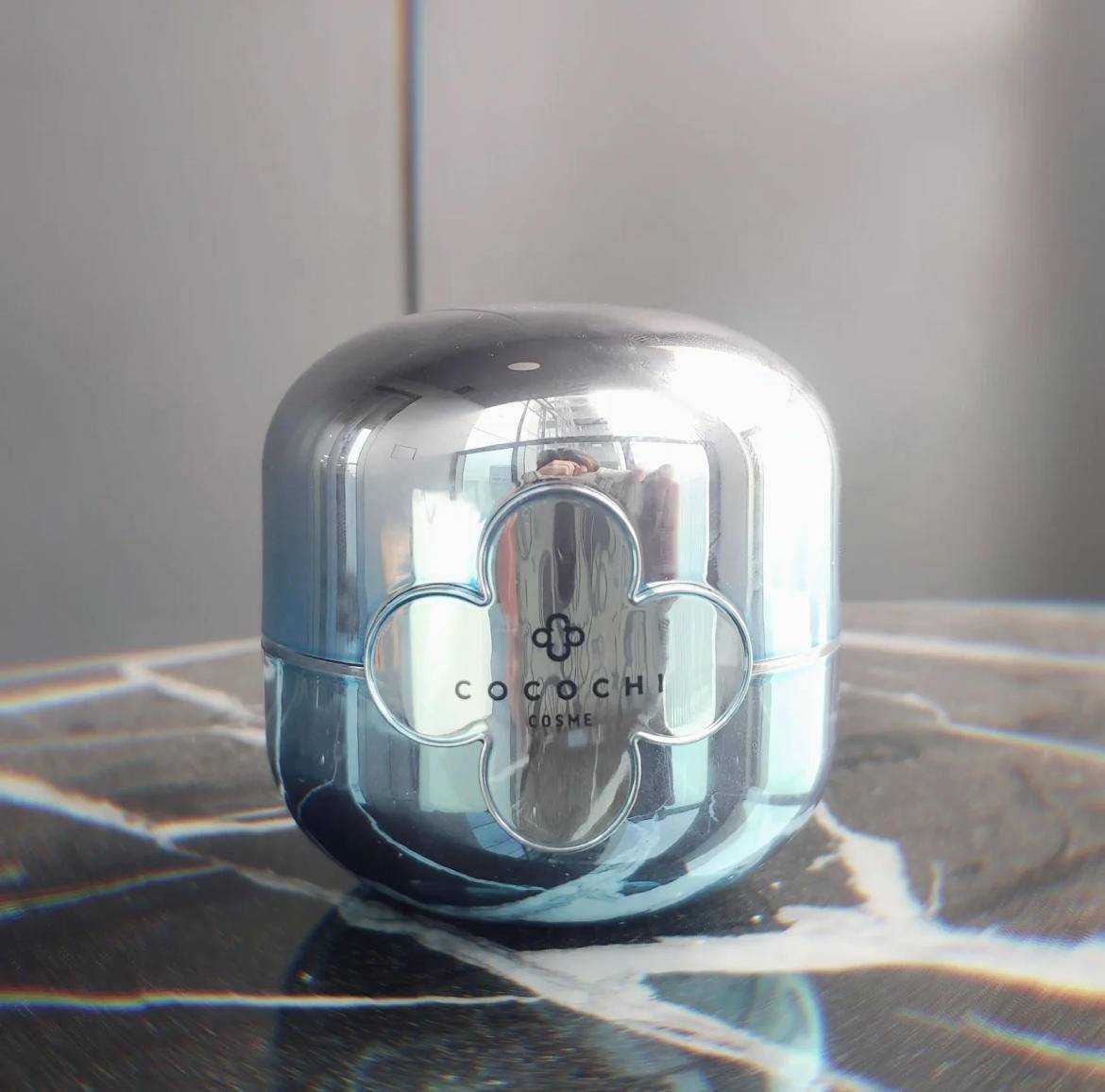 用了护肤品皮肤刺痛是缺水吗,护肤刺痛缺水怎么回事