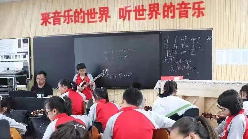 神木市大柳塔初级中学：名师讲坛之高涛老师愿做春天守初心