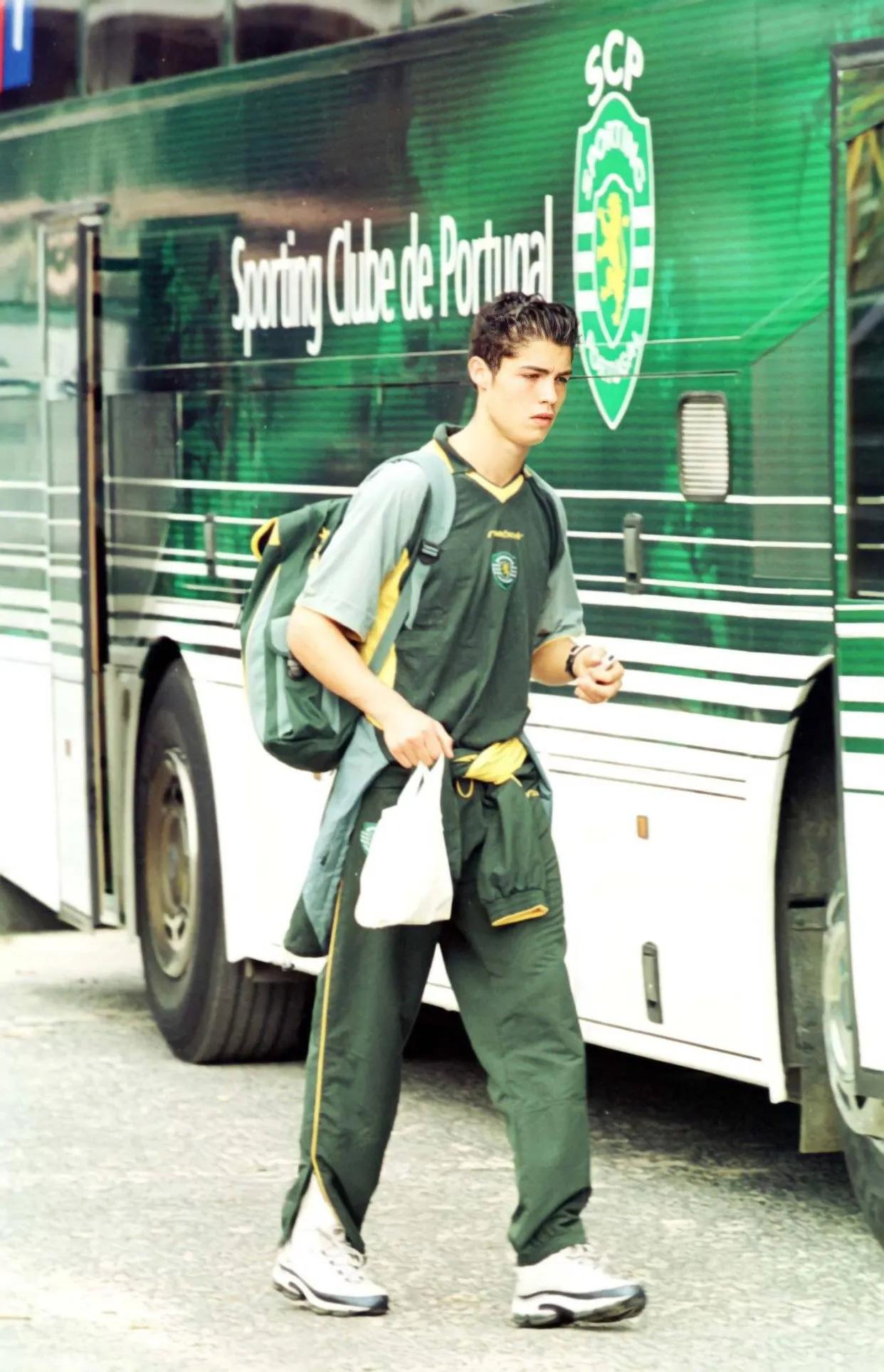 你不看足球你就不会懂系列,青春不过几届世界杯