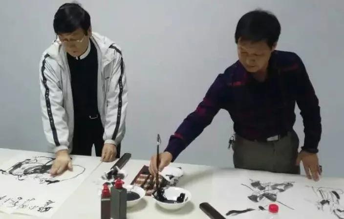 徐雪涛谈：京剧艺术与水墨漫画