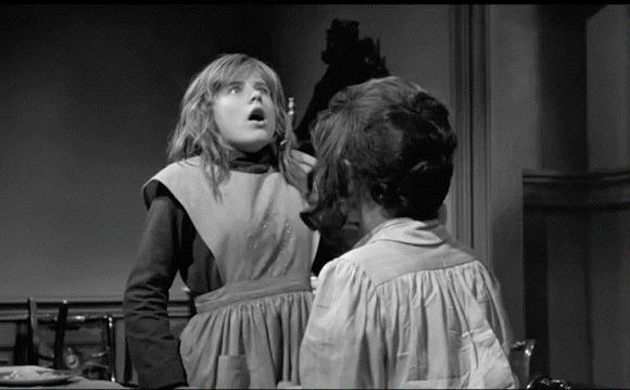 莎莉文老师是不是海伦凯勒的父母,海伦凯勒的老师莎莉文是个孤儿吗