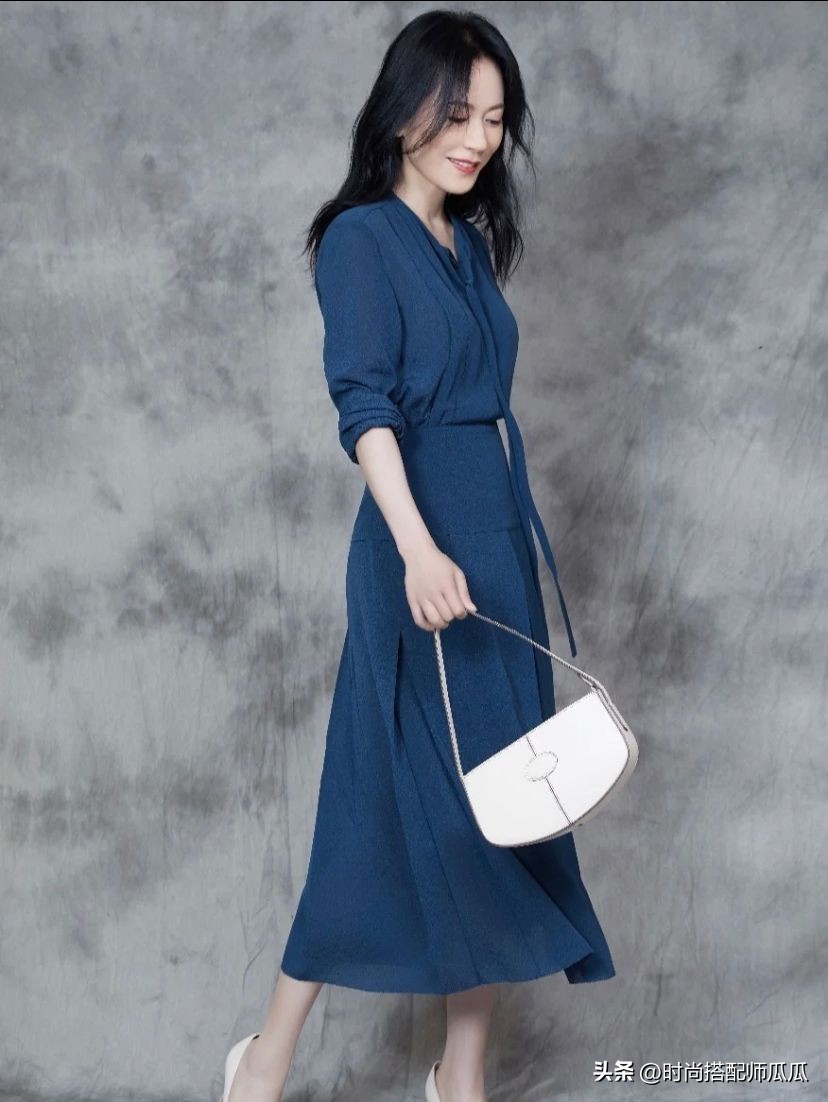 适合38-42岁穿的裙子气质大方显瘦,这几款套装裙上身显瘦又显高挑