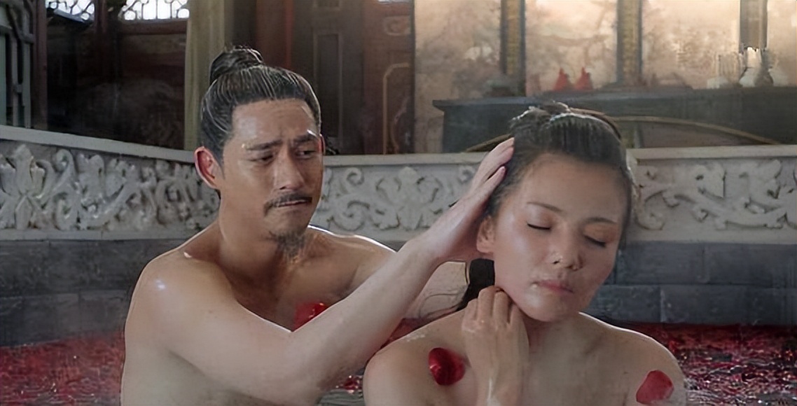 44岁刘涛变得越来越年轻了,43岁刘涛容颜耐看