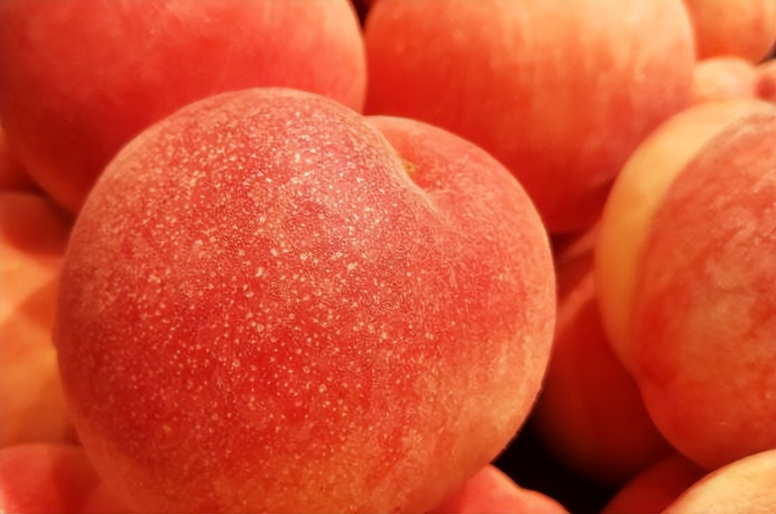 桃子四种人不宜吃,桃子哪些患者不能吃