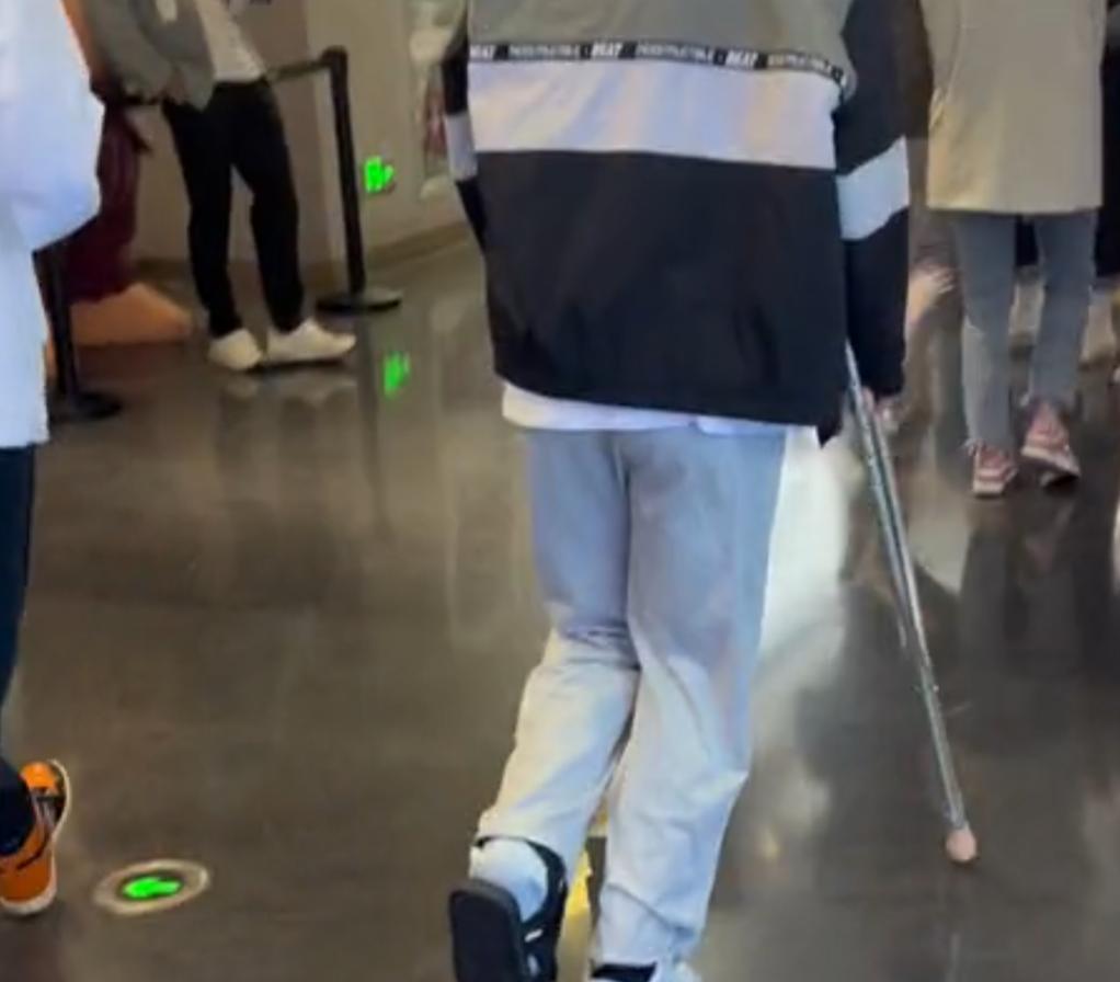 灌篮高手上映现场有多燃,熬夜追灌篮高手首映