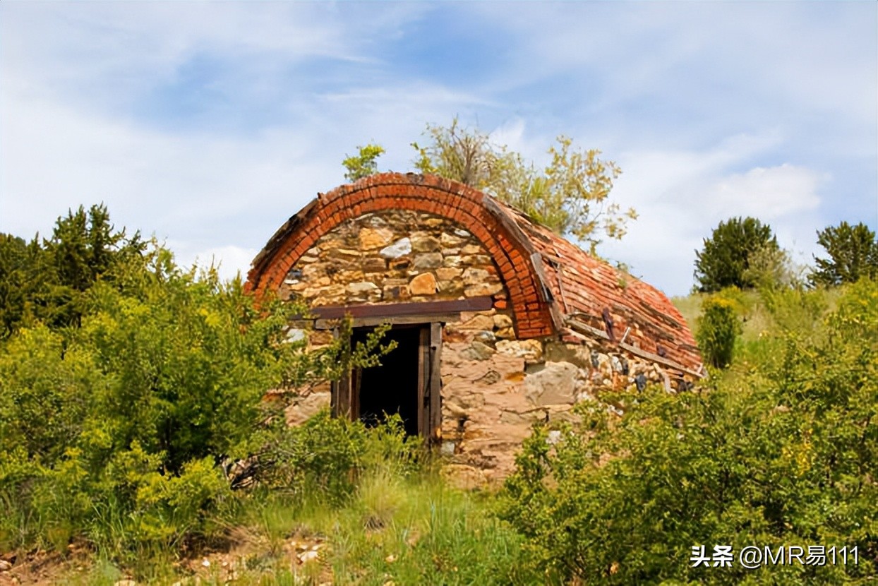 荒废的美国警车,荒芜的美