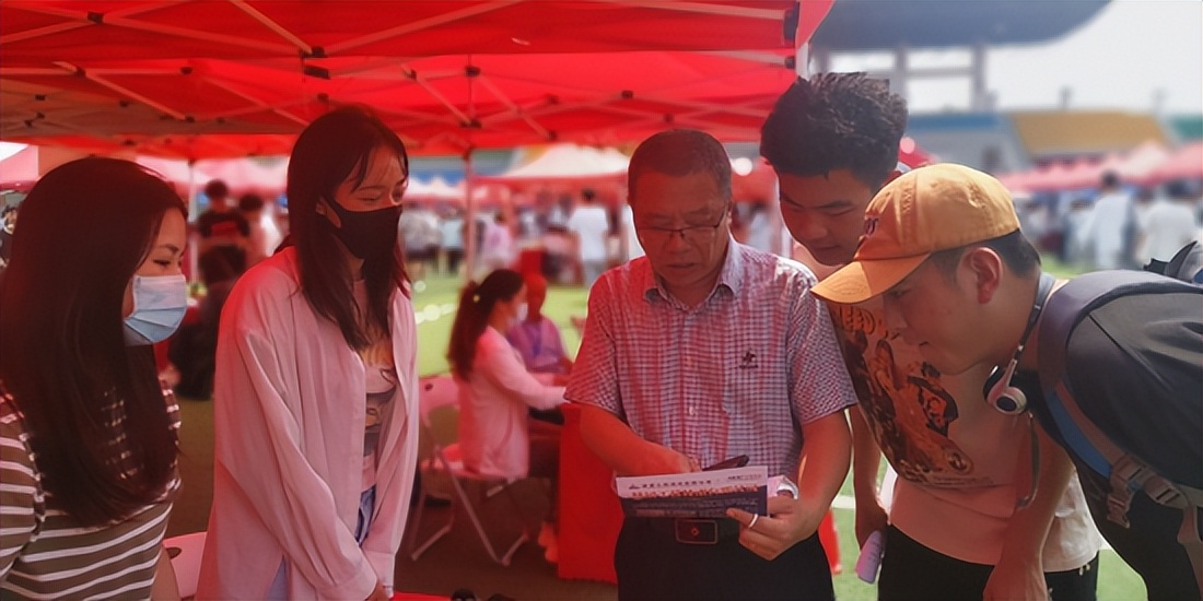 湖北城市建设技术学院校招,武汉城市职业学院校园招聘会
