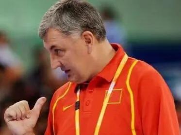 中国男篮队员年薪排行官方,中国男篮队员年薪排行