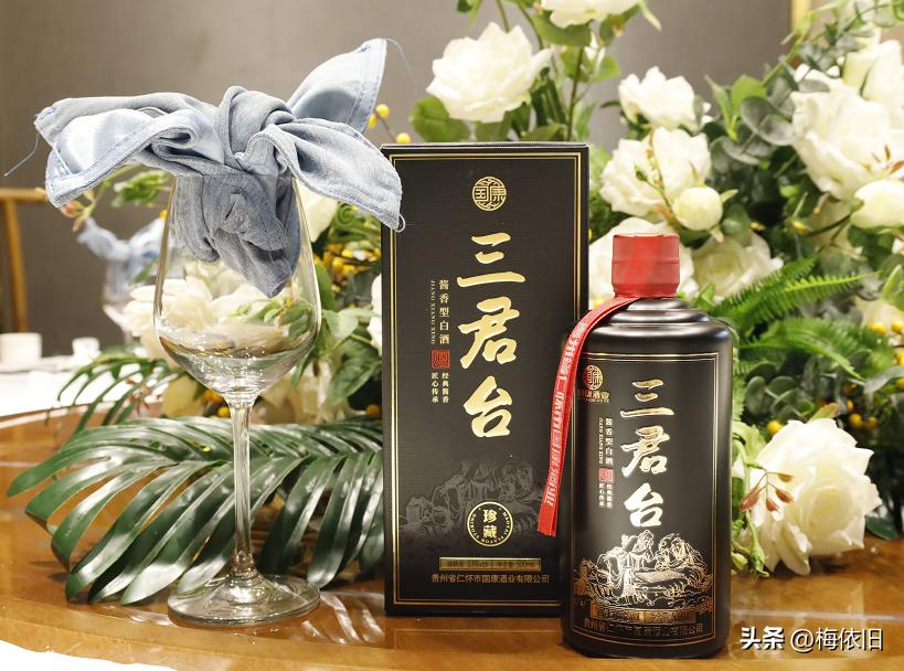 年前购酒时，售货员问“送人还是自己喝”，千万别乱回答，有套路