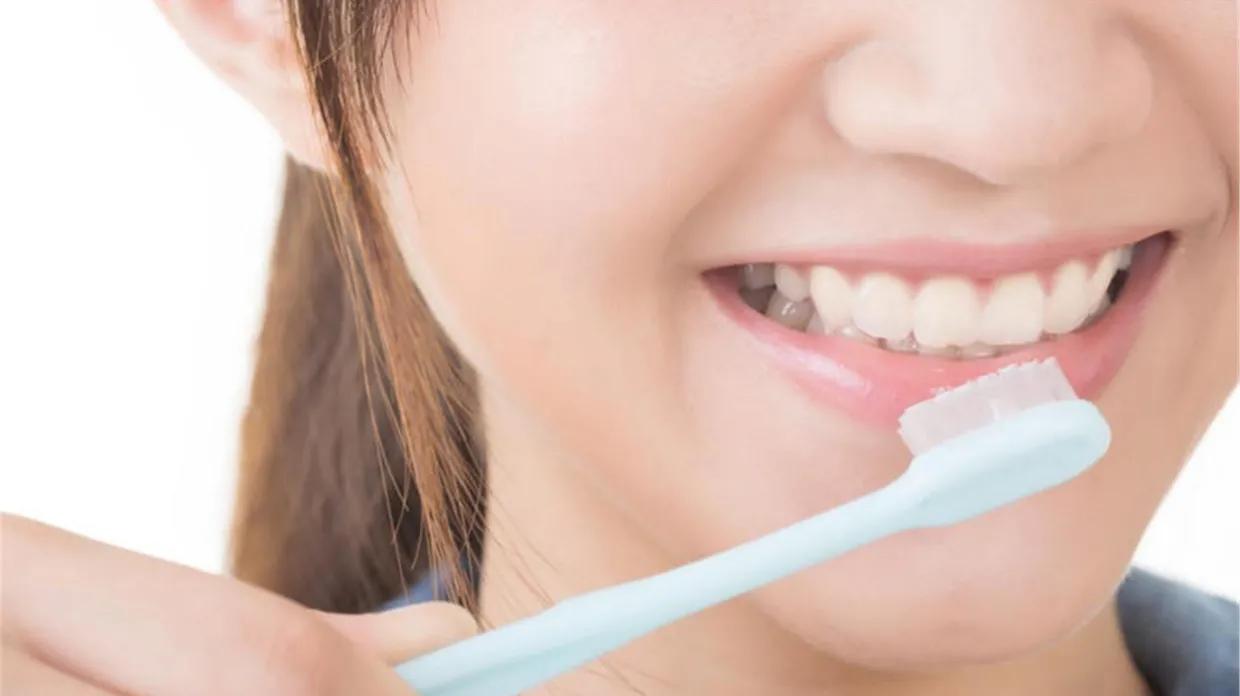 牙齿变黄了用什么方法清洗最干净,怎么样去牙齿发黄小妙招