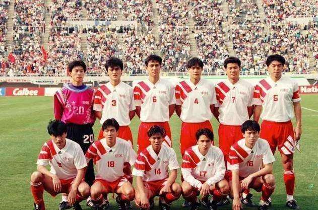 足球与中国的蹴鞠有什么关系,古代中国人蹴鞠很厉害吗