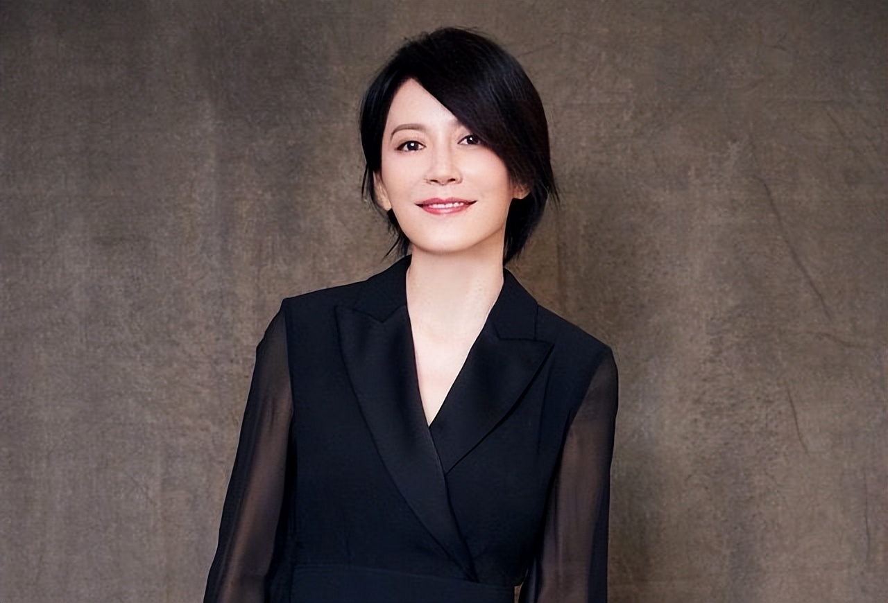 最美减龄短发一刀切适合所有女生,长发女怎么剪中性短发好看