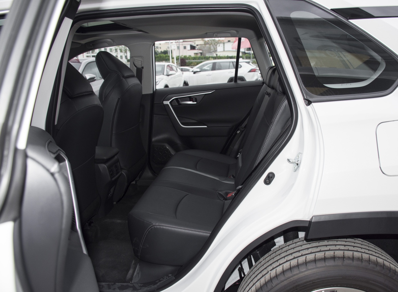 20款丰田威兰达值得买吗,丰田威兰达2022款2.0l两驱豪华plus版