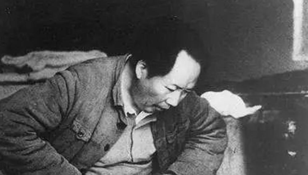 诸葛亮为何无法统一三国?毛主席的评价一针见血:他犯了三个错误