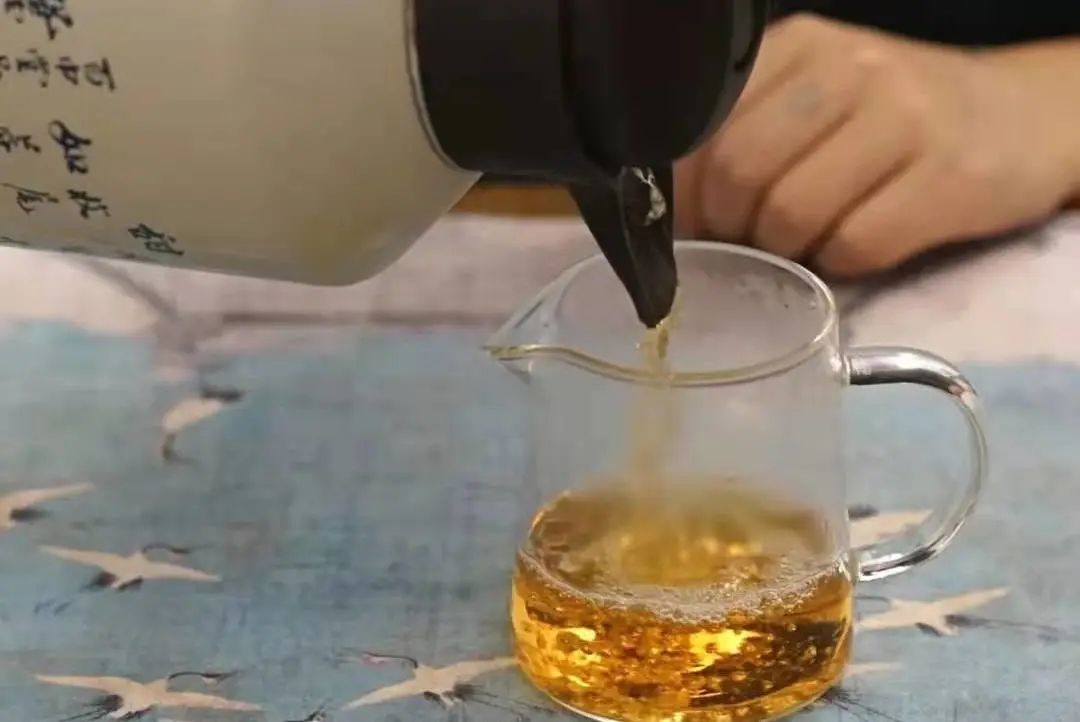 旅行焖茶壶,冬天必备焖茶壶携带方便