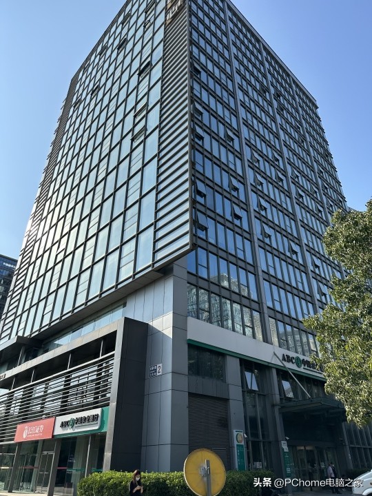 iphone14promax真机上手体验,iphone14promax当年有多惊艳