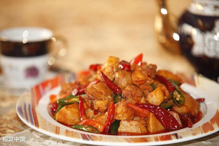 新疆的美食去哪里吃最全,出去以后必须吃的新疆美食