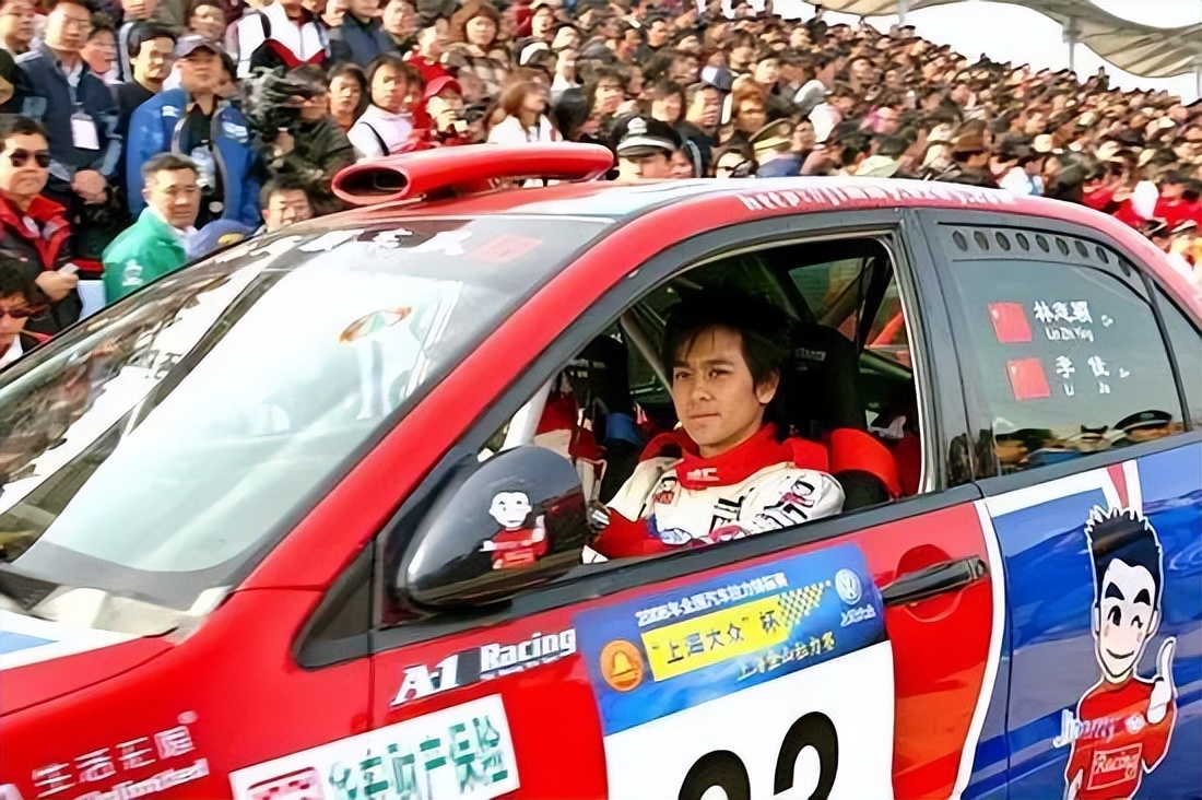 不老男神林志颖出车祸后怎么样,不老男神车祸现场