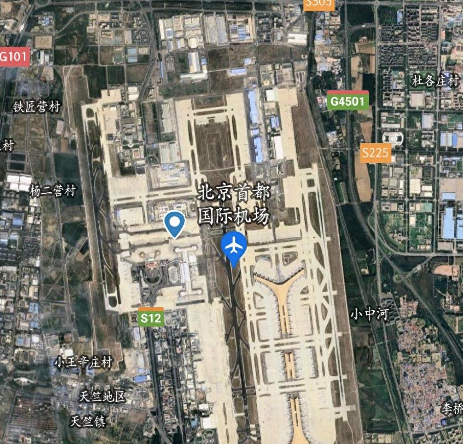 在9月15日10点07分，北京飞机飞往台北航班到达浙江台州上空，