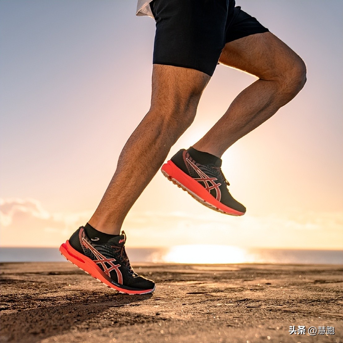 亚瑟士2022款跑鞋,亚瑟士跑鞋推荐前十名性价比高