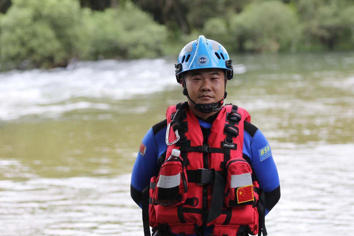 守护自己心中的一片净土,守护心中那一片蓝天