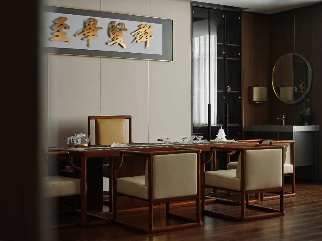 弧形极简高端办公室设计,时尚潮流办公室空间设计