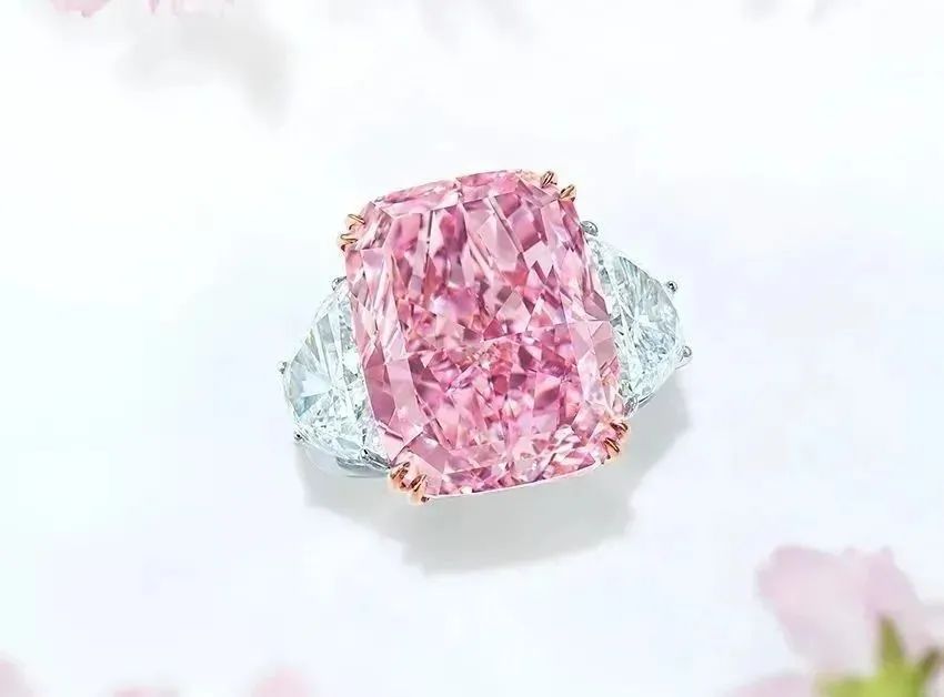 俄罗斯盛产什么宝石,俄罗斯出什么宝石