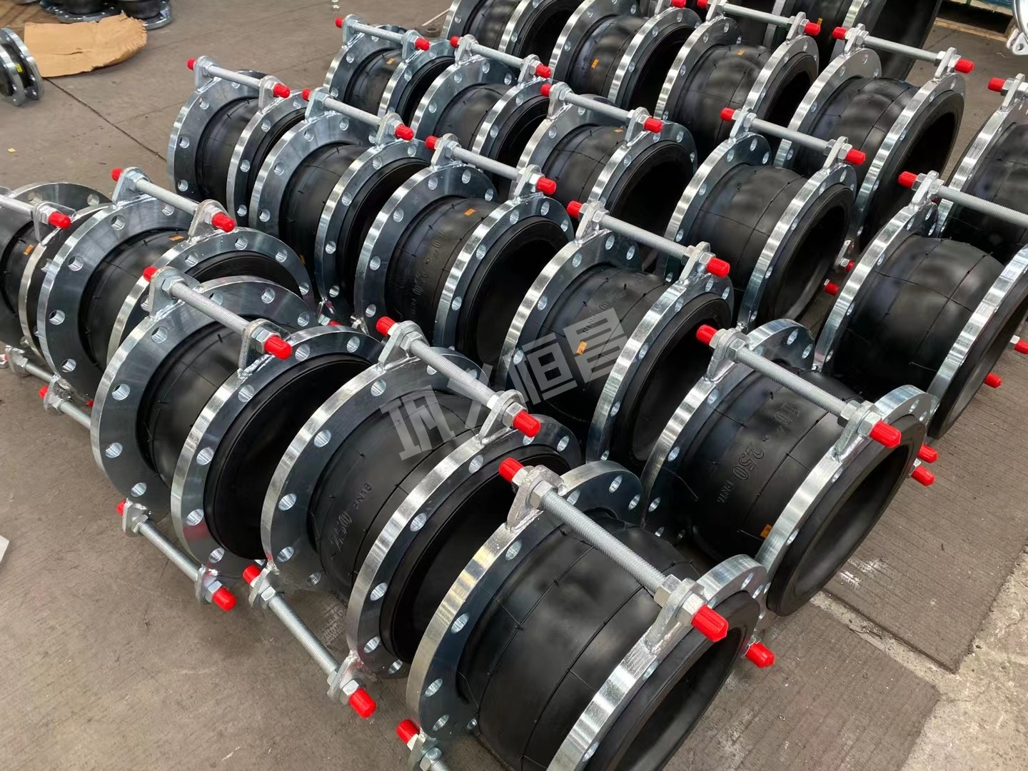 可曲饶橡胶接头,橡胶接头和可曲挠橡胶接头区别