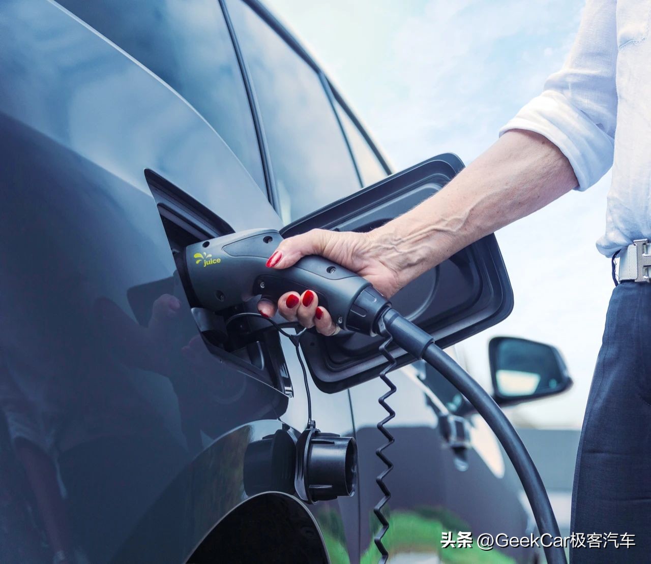 混动决战光明顶，群雄围猎DM-i