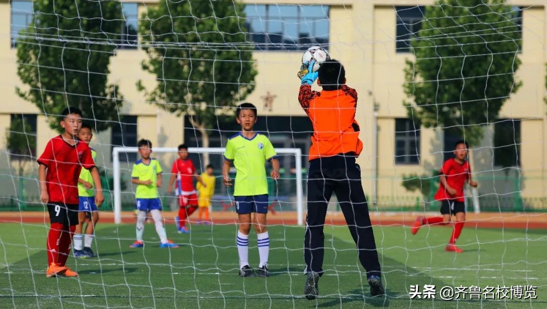 章丘中小学足球赛,最新章丘枣园中心小学足球比赛