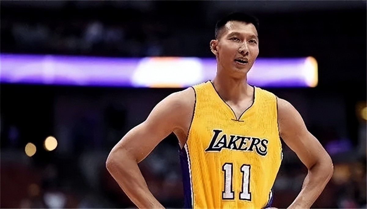 易建联和他妻子,易建联及老婆