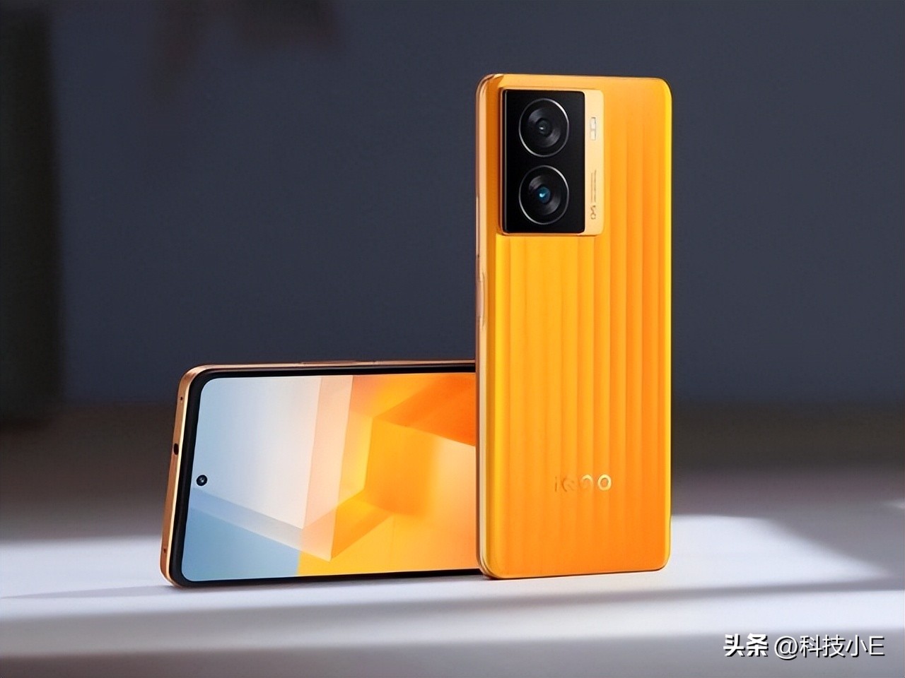 闪充的红米手机千元机,红米千元43w快充手机