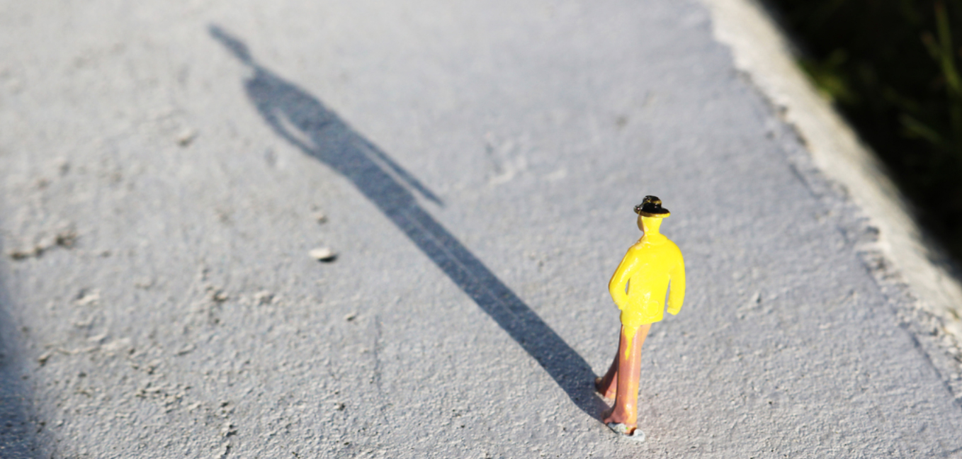 回首2022不易展望2023金句,回首2023展望2020