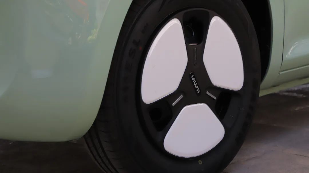 长安Lumin:4.89万起售的代步神器,颜值不输MINI?