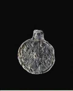 最早的玻璃是怎么被发现的,玻璃是什么时候传入古希腊