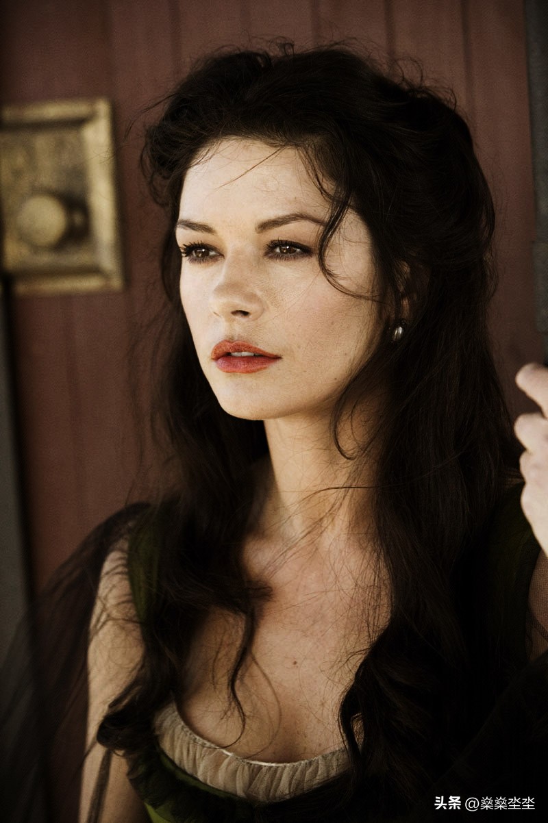 凯瑟琳娜泽塔琼斯绝美剧照,凯瑟琳泽塔琼斯大盗