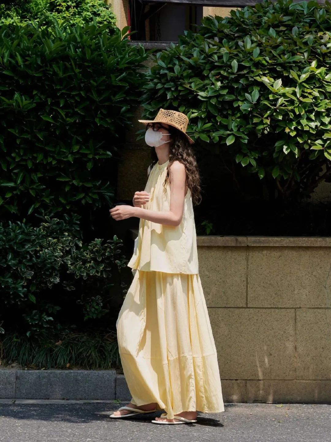 夏季小众吸睛穿搭韩系冰淇淋色,炎热的夏天穿什么颜色显得好看