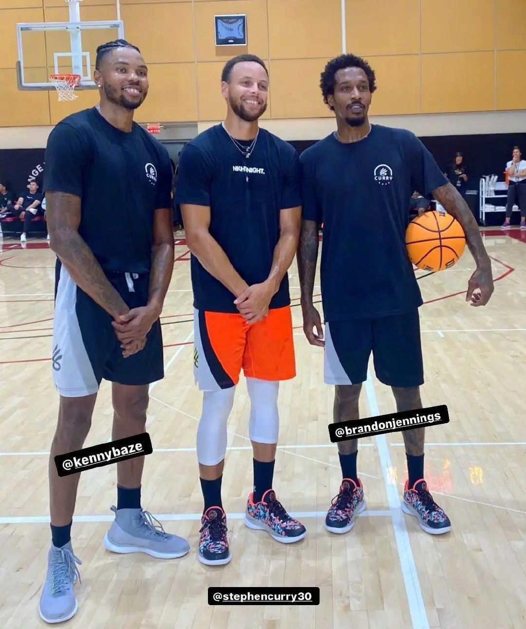 库里安德玛篮球鞋,詹宁斯库里篮球