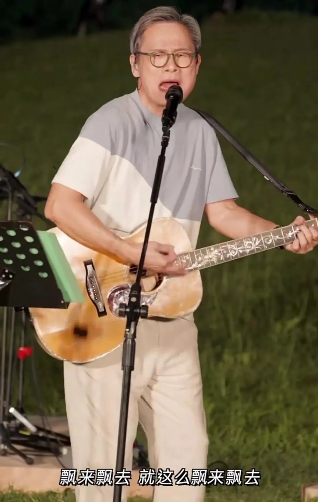 罗大佑早期经典视频,罗大佑年轻时的照片视频