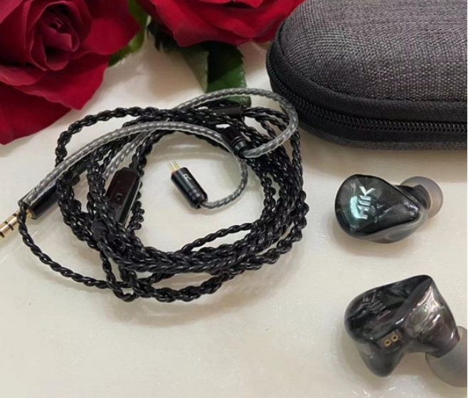 有线耳机哪种耳机重低音效果好,重低音头戴有线耳机